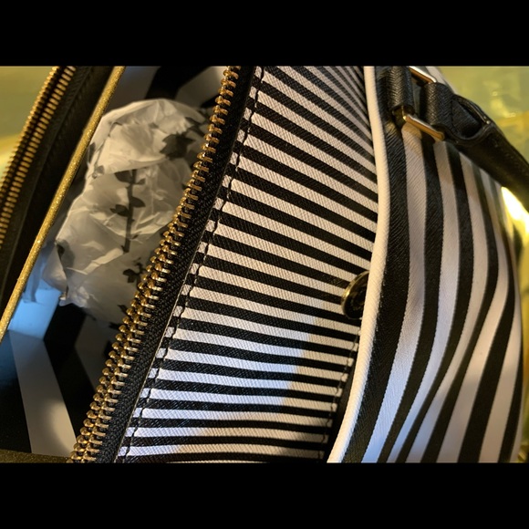 Calvin Klein Purse/Handbag - Picture 3 of 8